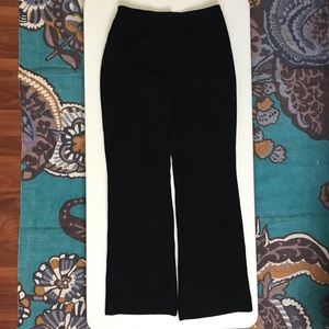 Tahari Black Classic Trousers for Professional Wear
